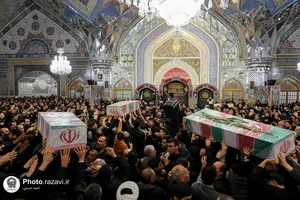 مراسم وداع با پیکر شهدای گمنام دفاع مقدس در حرم مطهر رضوی