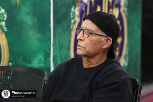 تشرف جمعی از زائرین غیر ایرانی به حرم مطهر رضوی