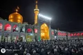همسات القلوب الحزينة ودموع زوار الحرم الرضوي الشریف في لیلة غرباء الإمام الرضا (ع)