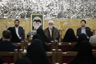 دیدار کارکنان نمونه با تولیت آستان قدس رضوی