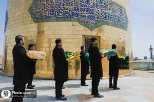 متبرک کردن پرچم کاروان&zwnj;های زیرسایه خورشید در آستانه دهه کرامت