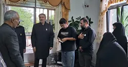 خادم‌یاران سمنان با خانواده شهید جاویدالاثر ناو دنا دیدار کردند