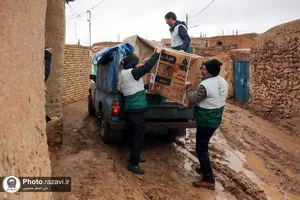 تحویل 24 دستگاه بخاری به خانواده&zwnj;های نیازمند روستای هندل&zwnj;آباد