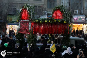 تشییع پیکر شهیده فاطمه دهقانی در مشهد