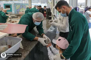 حضور خادمیاران ورامینی در چایخانه حضرت