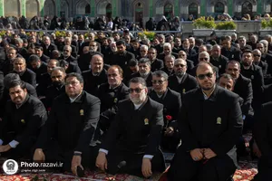 آیین تعویض پوش ضریح و پرچم گنبد منور رضوی در روز میلاد امام مهربانی&zwnj;ها