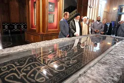 Malek Museum unveils exhibition on devotion to Prophet Muhammad