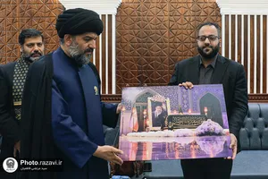 تشرف کاروان سفیران امام رئوف علیه&zwnj;السلام به حرم امامین عسکریین علیهماالسلام 