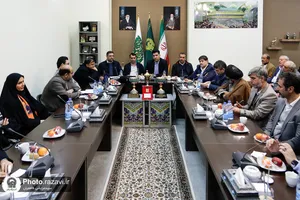 اهدای 4 جام هندبالیست&zwnj;های ایران به موزه آستان قدس رضوی