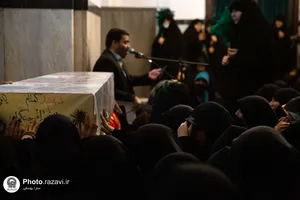 اعتکاف دختران نوجوان در حرم مطهر رضوی