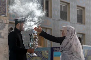 عکس با کیفیت: حال و هوای زائران حرم حضرت رضا علیه السلام