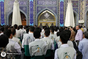 اذن خدمت خادمیاران نوجوان رضوی در حرم مطهر رضوی