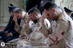 اهدا پرچم حرم مطهر امام حسین علیه السلام به آستان قدس رضوی