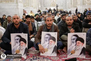 ترجمه همزمان سخنرانی رهبر معظم انقلاب در حرم مطهر رضوی