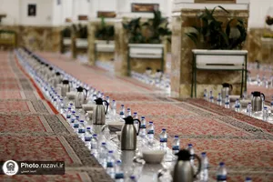 سفره اکرام ماه مبارک رمضان در حرم مطهر رضوی