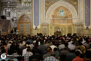 مناجات خوانی سحر&zwnj;گاهی ماه مبارک رمضان در حرم مطهر رضوی