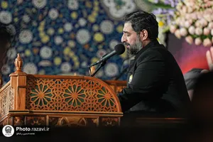 اقامه نماز بر پیکر مطهر رهبر شهید انقلاب در حرم مطهر رضوی-۱