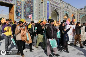 تشرف زائران اردو زبان به حرم مطهر رضوی