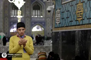 اعتکاف رمضانیه نوجوانان در حرم مطهر رضوی
