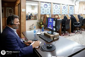 پاسخگویی تلفنی مدیر مرکز خادمیاری بنیاد کرامت رضوی به مخاطبان سامانه ۱۳۸