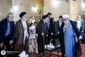 آیین رونمایی از کتاب &laquo;زندگی اینجاست&raquo;