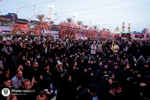 عزاداری کاروان سفیران امام رئوف علیه&zwnj;السلام در بین&zwnj;الحرمین