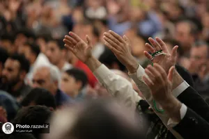 مناجات خوانی سحر&zwnj;گاهی ماه مبارک رمضان در حرم مطهر رضوی