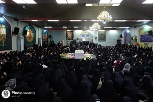 تشییع پیکر شهیده فاطمه دهقانی در مشهد
