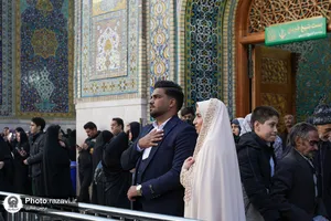 حال و هوای حرم مطهر رضوی در شب عید مبعث
