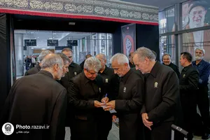 بدرقه کاروان خدام حرم مطهر رضوی در ایستگاه راه آهن شهید رئیسی مشهد
