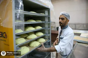 راه&zwnj;اندازی نانوایی مهمانسرای حضرت رضا(علیه&zwnj;السلام)