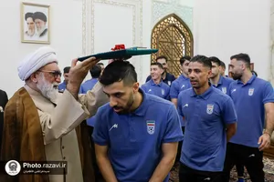 تشرف تیم ملی فوتسال به حرم مطهر رضوی