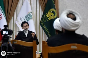 نشست صمیمی آیت الله آملی لاریجانی با طلاب مدرسه عالی فقاهت