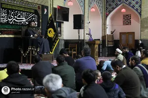 عزاداری رزمندگان تیپ فاطمیون در حرم مطهر رضوی