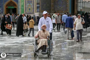بارش باران بهاری در حرم مطهر رضوی