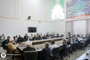 دیدار جمعی از فعالان فرهنگی و اجتماعی مشهد با تولیت آستان قدس رضوی
