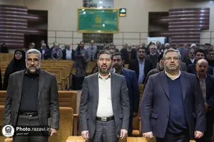 آیین رونمایی از کتاب &laquo;متوَلّد چهل و دو&raquo; در حرم مطهر امام رضا علیه&zwnj;السلام