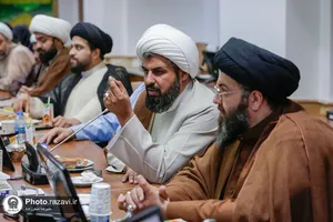 دیدار اعضای مجمع فعالین رسانه حوزه علمیه خراسان با مدیر عالی حرم مطهر رضوی