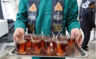 آغاز مأموریت خادم‌یاران جیرفت در چایخانه حرم مطهر امامین عسکری (ع)