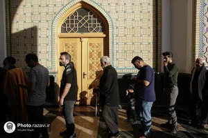 توزیع یک میلیون اشترودل رضوی در چایخانه حرم