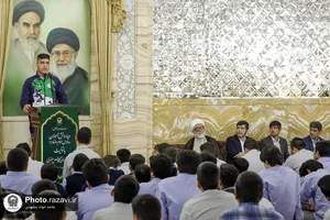 دیدار دانش&zwnj;آموزان مدارس امام رضا علیه&zwnj;السلام با تولیت آستان قدس رضوی