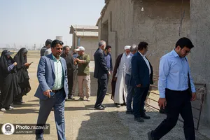 بازدید کارکنان آستان قدس رضوی از مزرعه نمونه