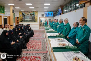 بازدید خادمیاران یگان صیانت حرم مطهر رضوی از شمیم رضوان و نمایشگاه رواق خدمت