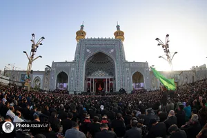 چهارپایه خوانی شهادت امام رضا علیه&zwnj;السلام در حرم مطهر رضوی