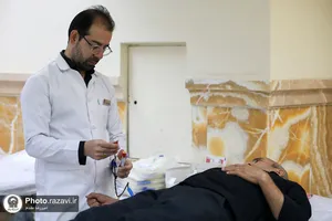 حضور زائران حضرت رضا علیه السلام در پایگاه انتقال خون حرم مطهر رضوی