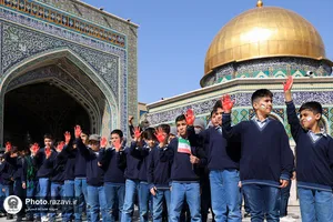 اجتماع دانش آموزان مشهدی در حمایت از کودکان غزه