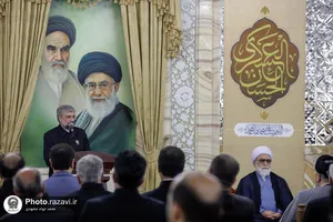 اعطای احکام سرکشیک&zwnj;ها و معاونان کشیک خدام حرم مطهر رضوی