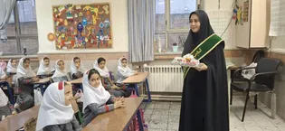 جشن روز دختر به مناسبت دهه کرامت در مدارس ابهر برگزار شد