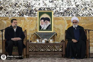 دیدار نخست وزیر عراق با تولیت آستان قدس رضوی