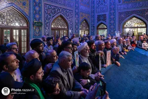 حضور خانواده شهدا و جانبازان لامرد فارس در جوار مزار رهبر شهید انقلاب